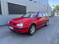 Volkswagen Golf Variant 1.6   617kr/24mån Räntefri