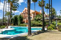 Urb. Casa Nova, Marbella