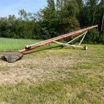 Farm King Buhler 861