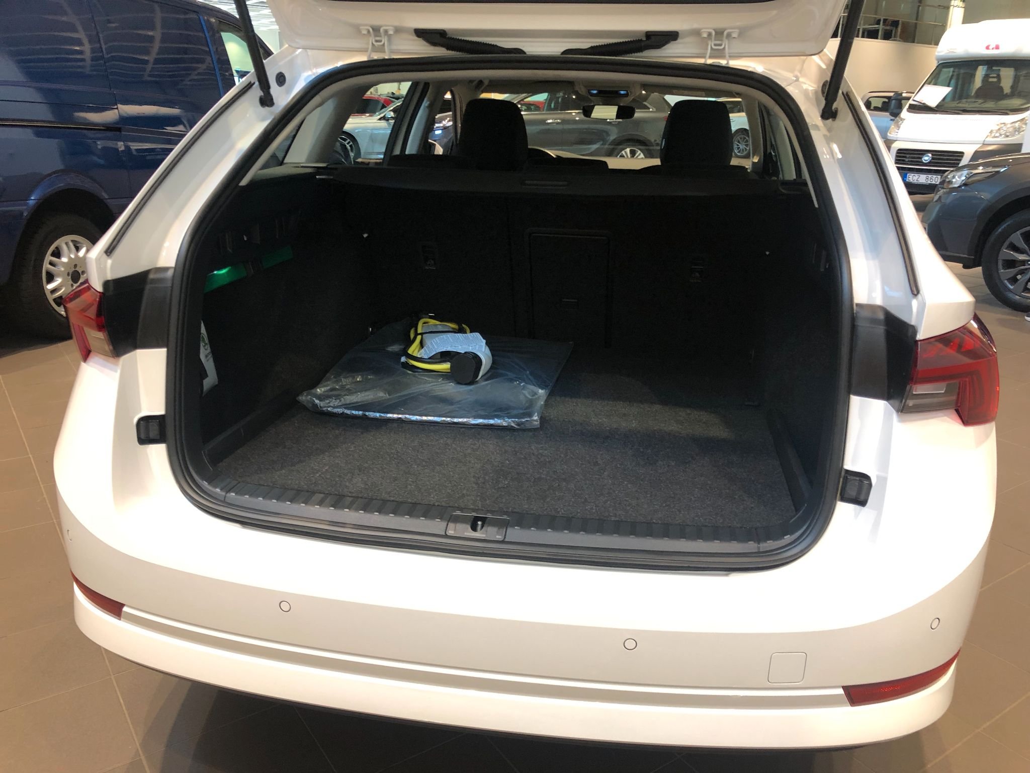 Škoda Octavia Combi iV DSG Sekventiell, 204hk, 2021