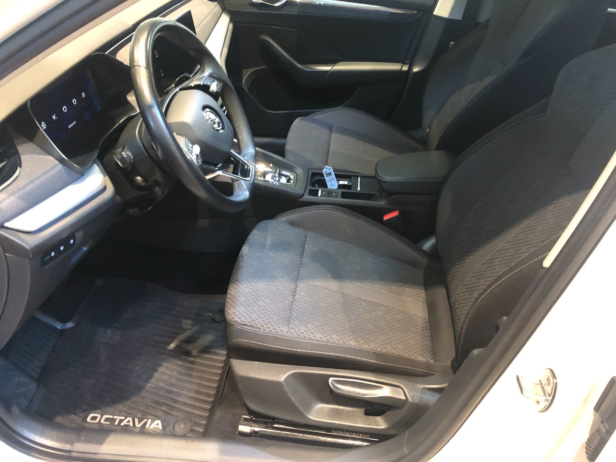 Škoda Octavia Combi iV DSG Sekventiell, 204hk, 2021