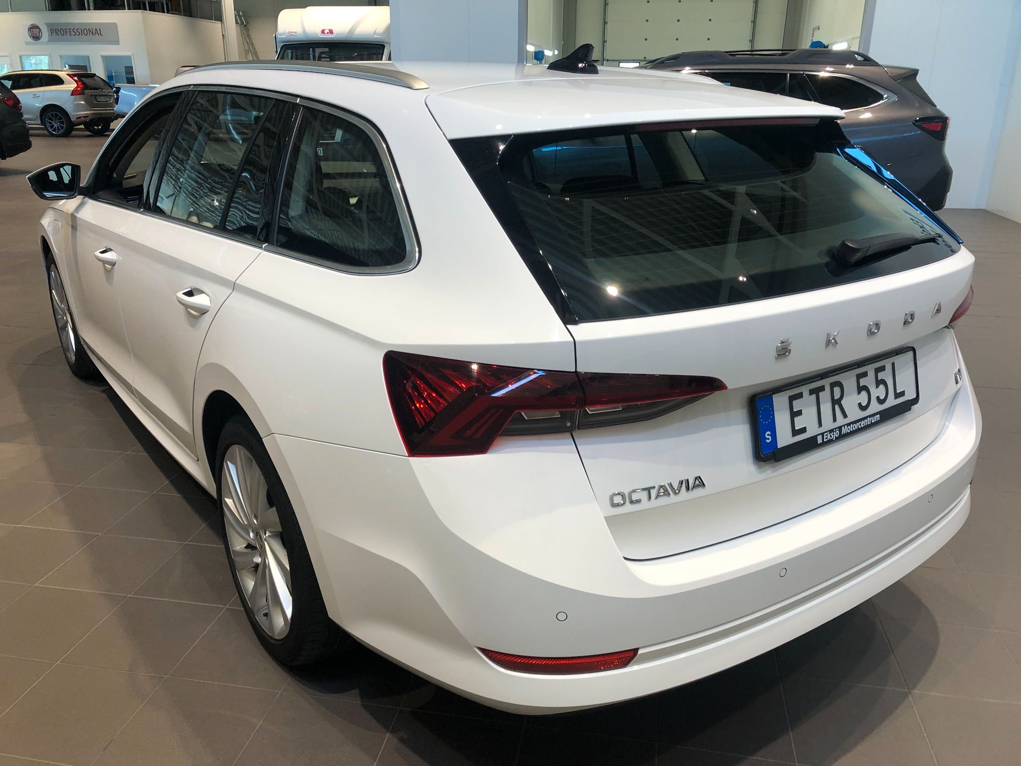 Škoda Octavia Combi iV DSG Sekventiell, 204hk, 2021