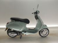 Vespa Primavera 50 Verde *Kampanj*