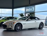 Maserati GranCabrio 440hk Sv-såld Nyservad Bose