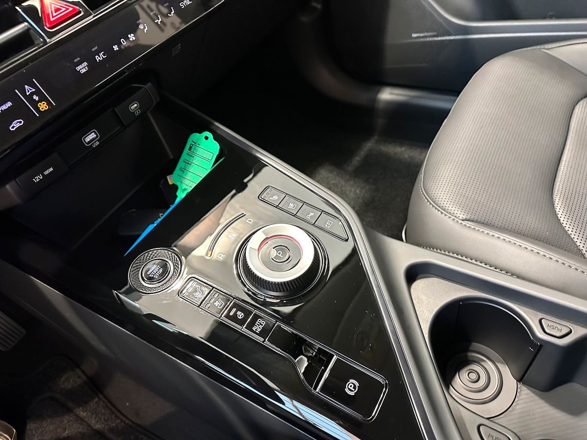 For sale Kia Niro PlugInHybrid DCT, 183hp, 2024 for sale at Hedin For sale Kia Niro PlugInHybrid DCT, 183hp, 2024 for sale at Hedin