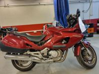 Närmre 85 delar till Honda NT 650 V - 2002.