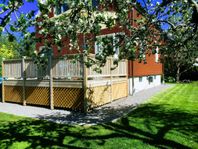 Villa nära sjön Mälaren och Stockholms city