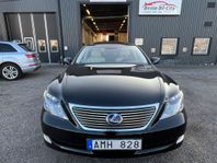 Lexus LS 600h L AWD 5.0 V8 CVT En Ägare