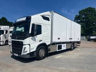 Volvo FM11 4x2 330 Kylbil / Frysbil Carrier Öppningsbarsida