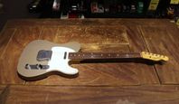 Begagnad Fender Custom Shop Esquier Relic Shoreline Gold