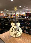 Begagnad Gretsch White Falcon från 1966 hos Musikbörsen