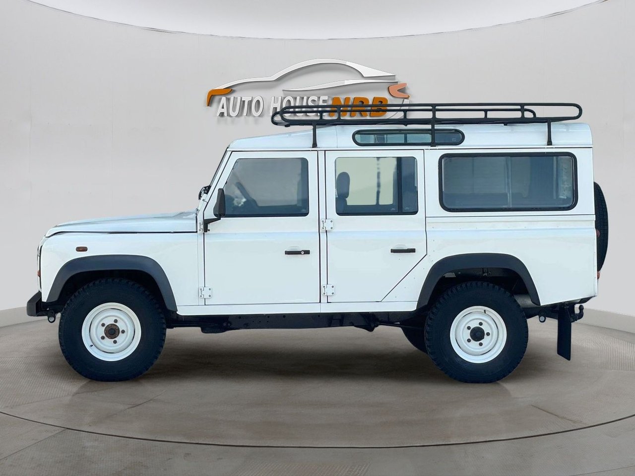Land Rover Defender Defender...