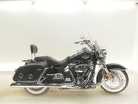 Harley-Davidson FLHRC Road King Classic FLHRC Roadking