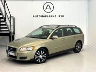 Volvo V50 2.4 - LÅG MIL - NY SERV-BESIKTAD - DRAG