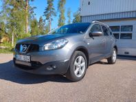 Nissan Qashqai+2 2.0 4x4 CVT 7-Sits Pano Kamera Navi