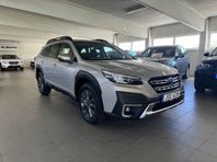 Subaru Outback 2.5 Limited CVT 4WD V-hjul/drag ingår