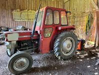 Traktor FERGUSON MASSEY 135