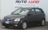 Kia Rio 1.4 Sport NYBES NY KAMREM AC kylerAux USB S&V-däck