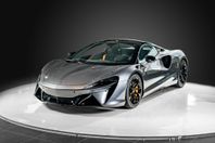 McLaren Artura / Black pack / 700HP