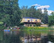 Mysigt hus med egen brygga vid lugnt vatten!