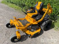 Åkgräsklippare Cub Cadet XZ7 ULTIMA