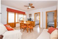 Lägenhet med balkong nära Mar Menor och Playa de Islas Menor