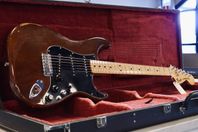 Fender Stratocaster från 1977 i Mocha Brown
