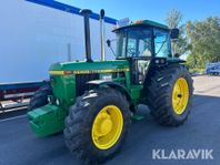 Veterantraktor John Deere 4240S