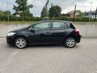 Toyota Auris 5-dörrar 1.6 Valvematic Motorvärmare/V-hjul