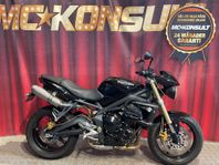 Triumph STREET TRIPLE