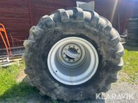 Däck med fälg Michelin 1050/50R32