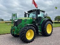 John Deere 6215R