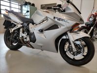 Honda VFR 800 VTEC V4