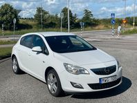 Opel Astra 1.6 Enjoy | Nybesiktigad | Nyservad | Dragkrok