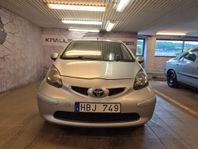 Toyota Aygo 5-dörrar 1.0 VVT-i ,NY Besiktigad, NY Servad, AC