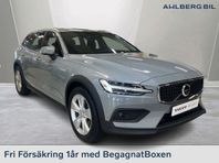 Volvo V60 Cross Country B4 AWD Diesel Core, Ljuspaket, Navig