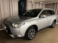 Mitsubishi Outlander PHEV AUTO AWD 203hk/Plug-in/Kamera/Drag