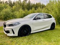 BMW 118I M-Sport/Shadowline/19"/M-Stolar/Rattvärme/Hifi