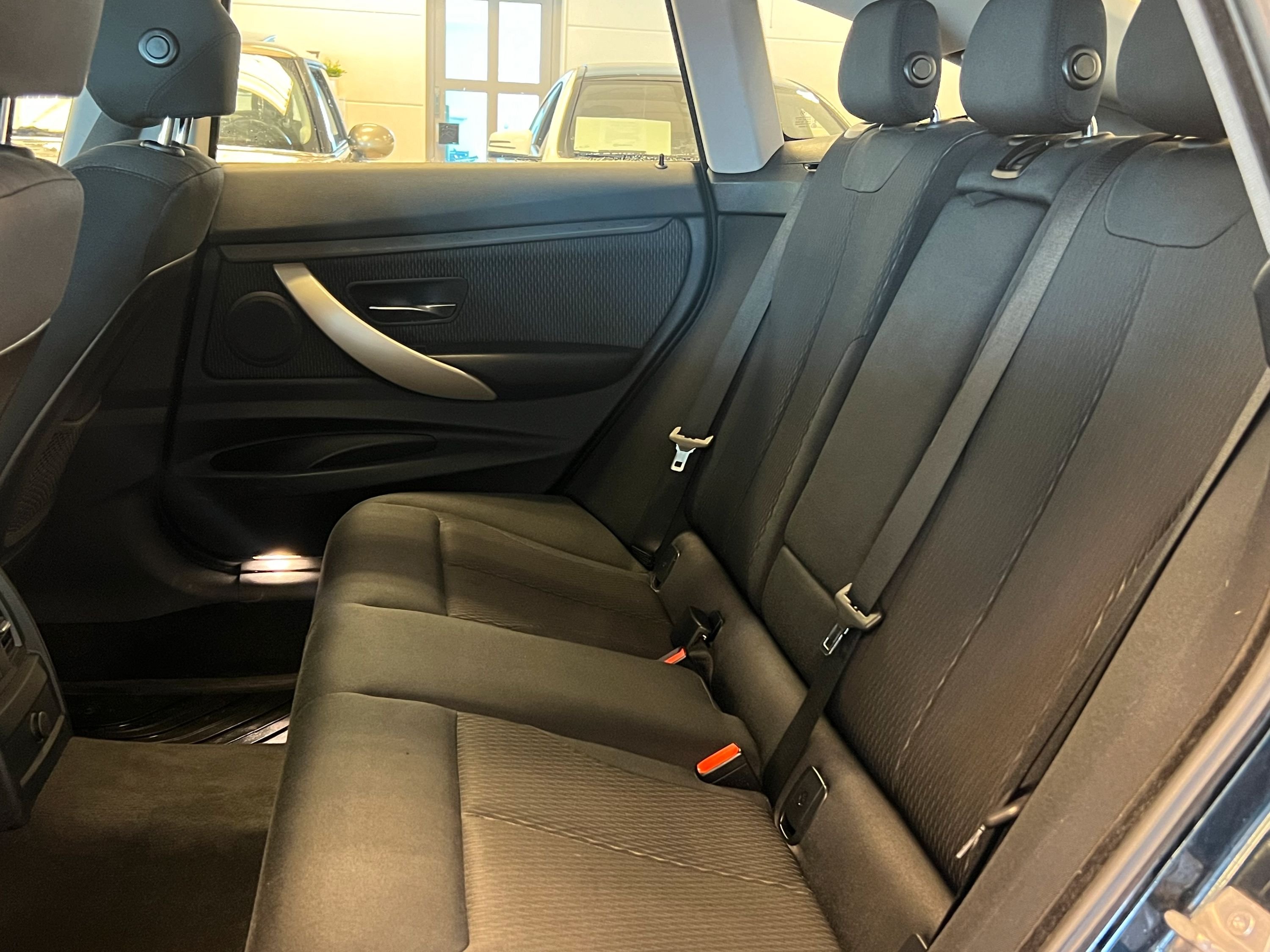 BMW 318d Gran Turismo Steptronic, 143hk, 2015