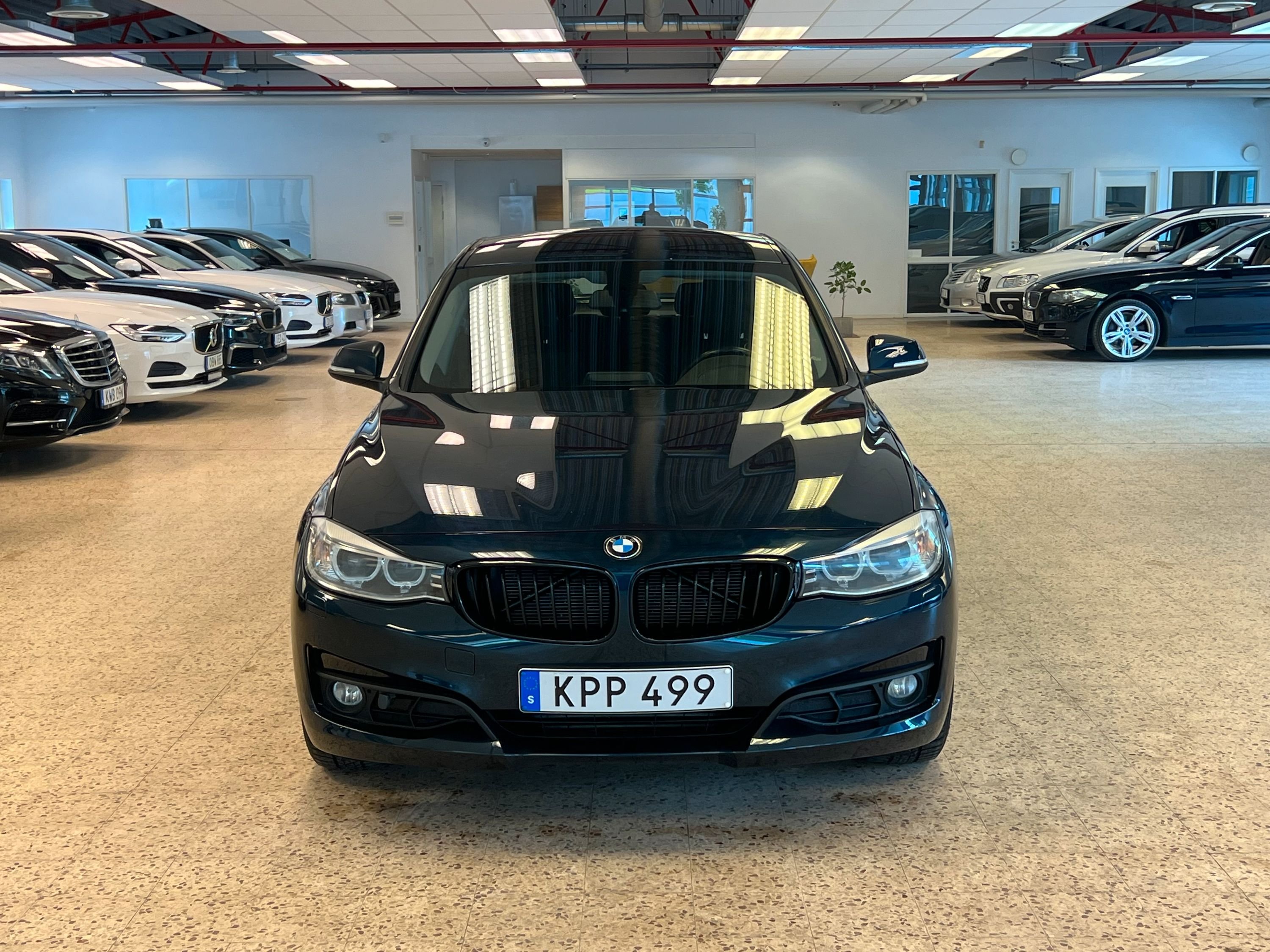 BMW 318d Gran Turismo Steptronic, 143hk, 2015