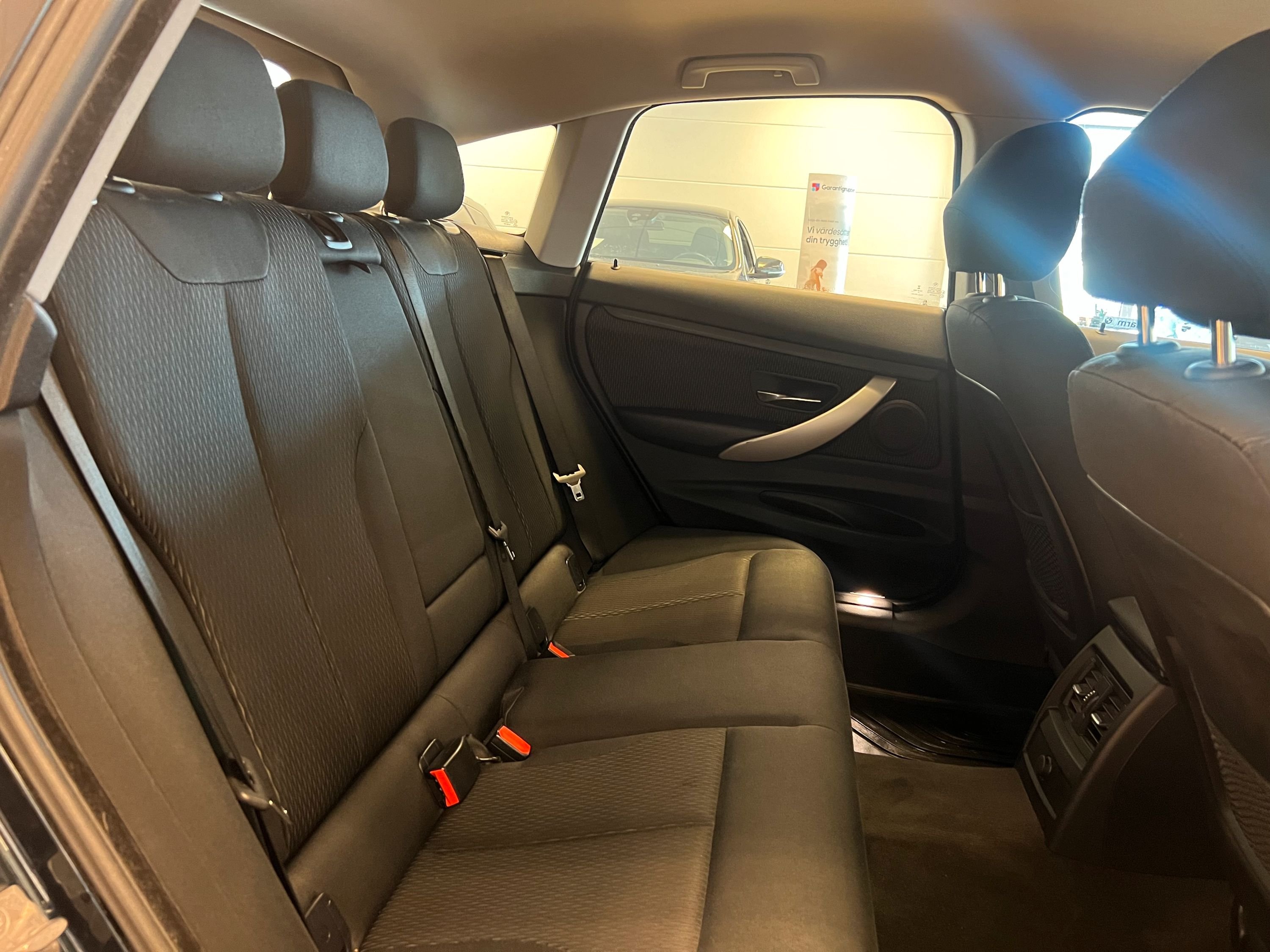 BMW 318d Gran Turismo Steptronic, 143hk, 2015