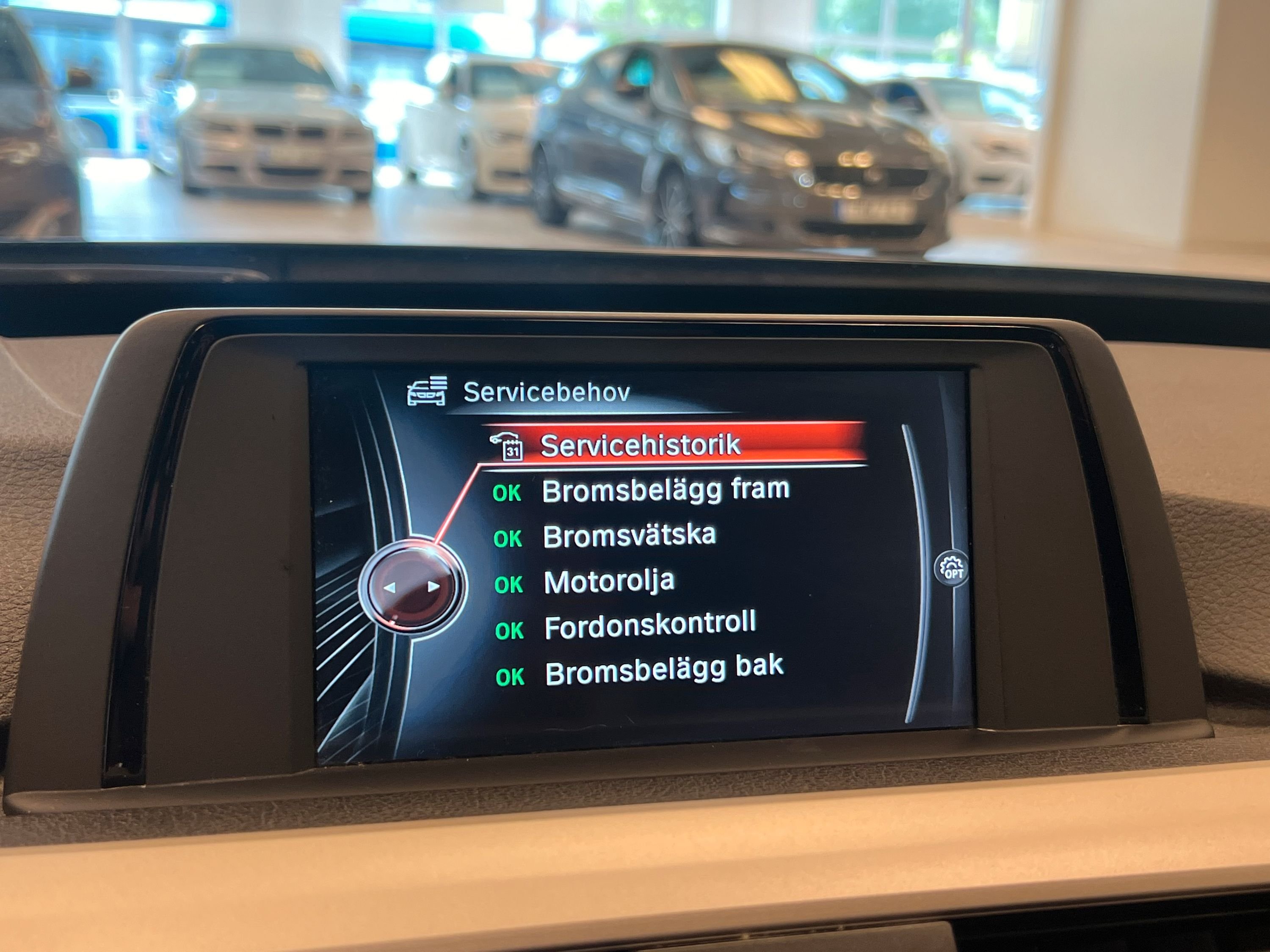 BMW 318d Gran Turismo Steptronic, 143hk, 2015