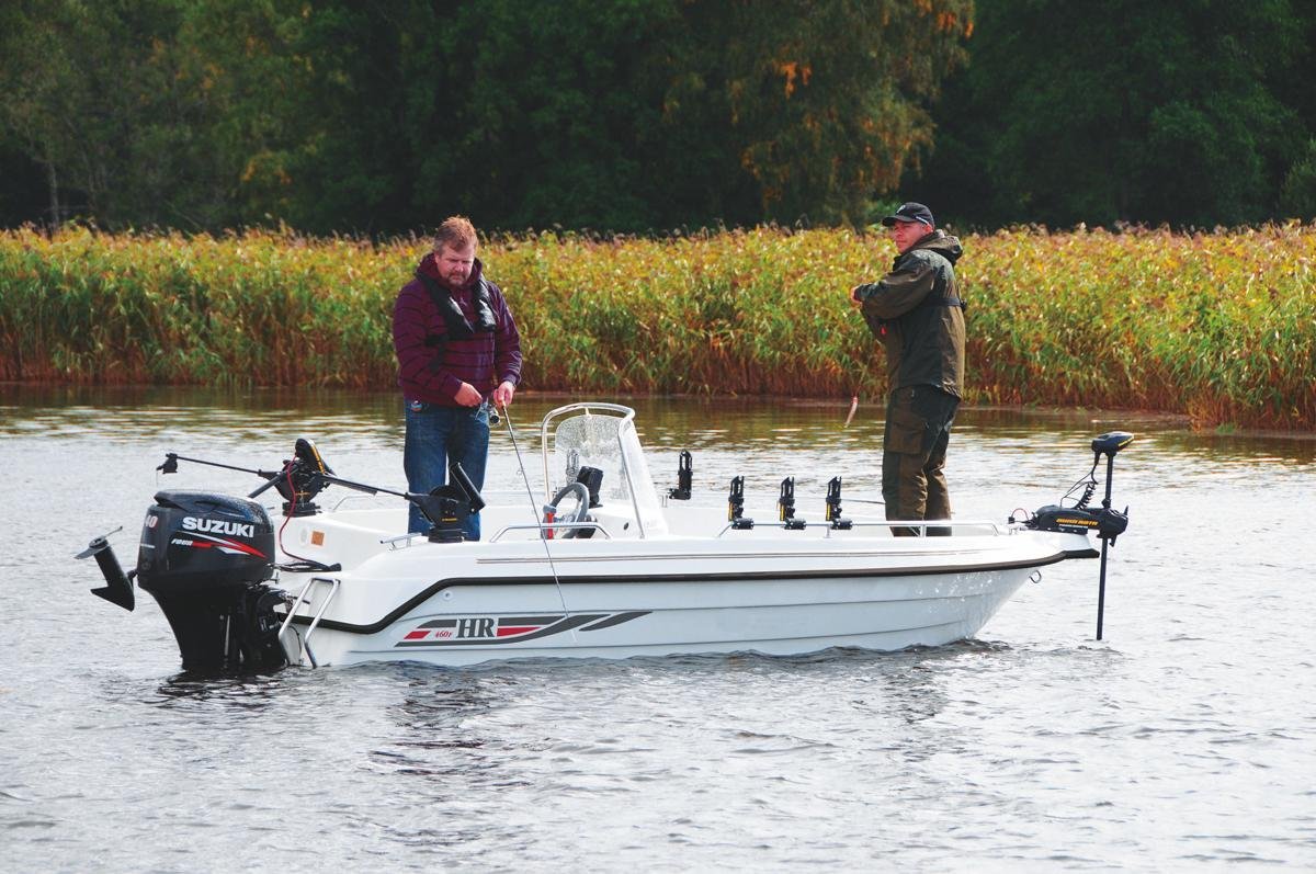 HR 460 Fishing med Suzuki DF5...