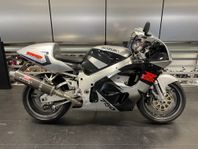 Suzuki GSX-R 750 SRAD Lingvalls Classic låga mil