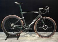 PINARELLO DOGMA F / 55CM / ULTEGRA / RESERVE