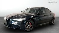 Alfa Romeo Giulia B-TECH 2.0L T |KAMERA|NYSERVAD|ELSTOLAR|CA