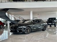 BMW M8 Competition Cab xDrive 625hk / Kolfiber / B&W