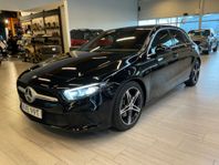 Mercedes-Benz A 250 4MATIC 7G-DCT Värmare CarPlay Backkamera