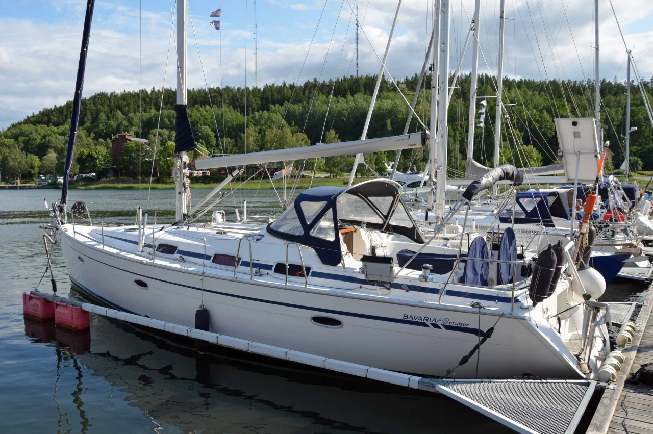 Bavaria 42 Cruicer image