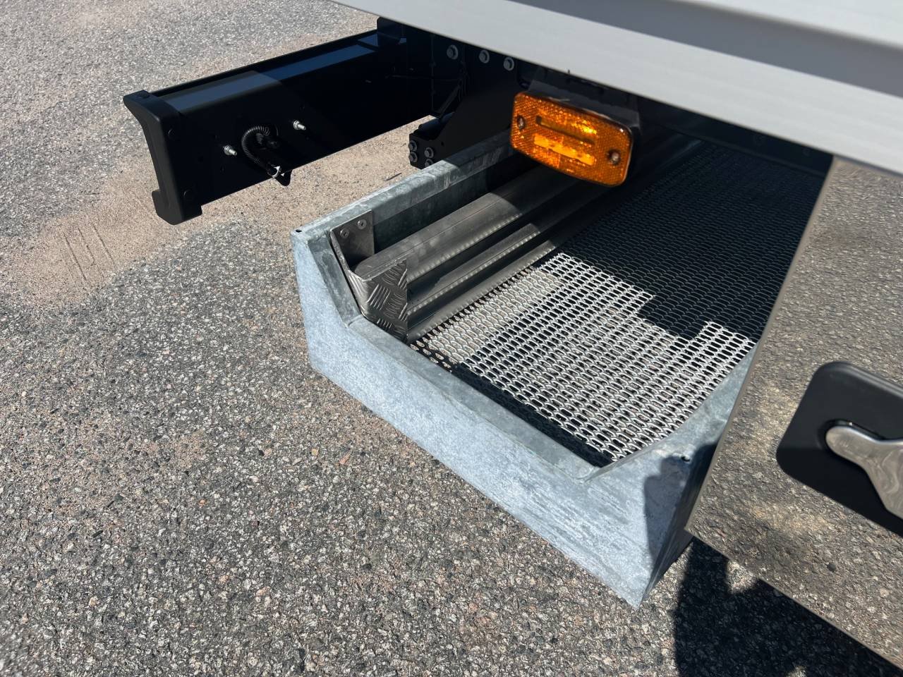 Iveco Daily 72-180 Chassis Cab 3.0 JTD Hi-Matic, 8-trinn, 176hk, 2024